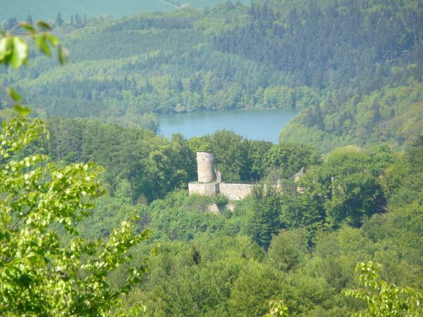 Pohľad na hrad Cimburk (6.5.2011)